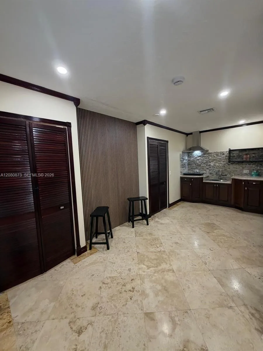 9051 NW 18th Ct #0 Pembroke Pines, FL 33024