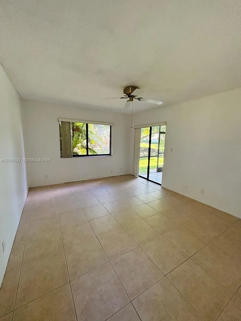 611 Racquet Club Rd #1 Weston, FL 33326