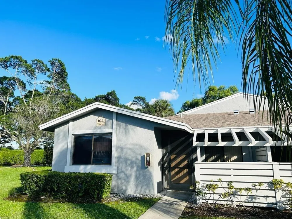 611 Racquet Club Rd #1 Weston, FL 33326