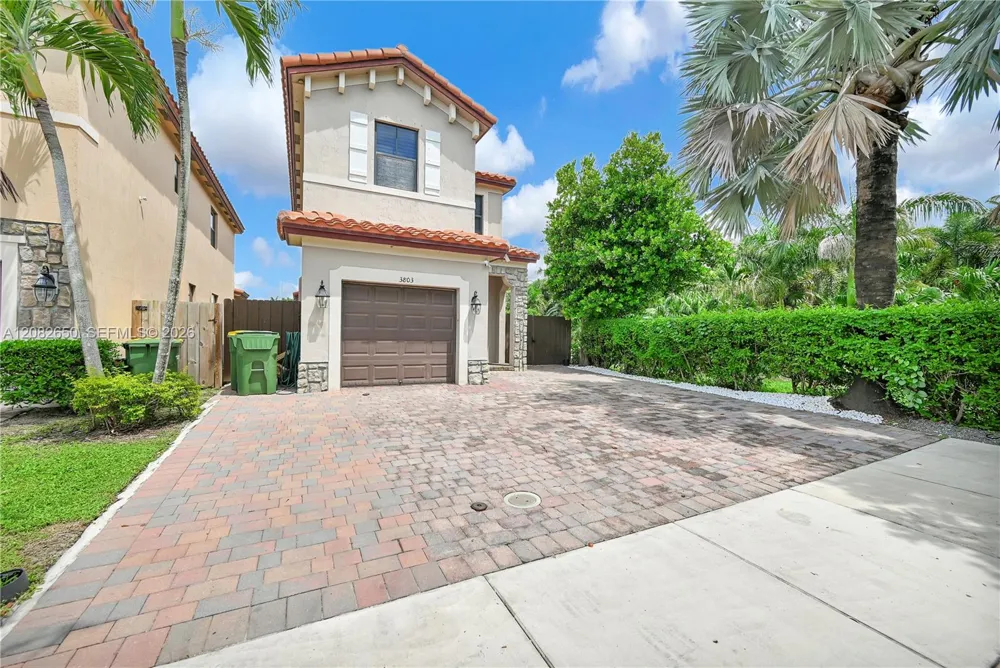 3803 NE 2nd St Homestead, FL 33033