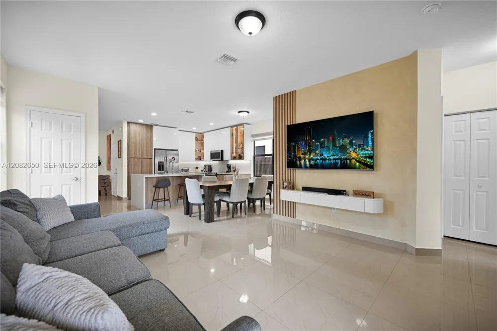 3803 NE 2nd St Homestead, FL 33033