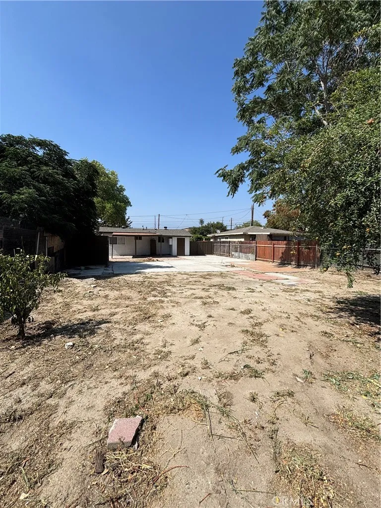 885 San Jacinto San Bernardino, CA 92408