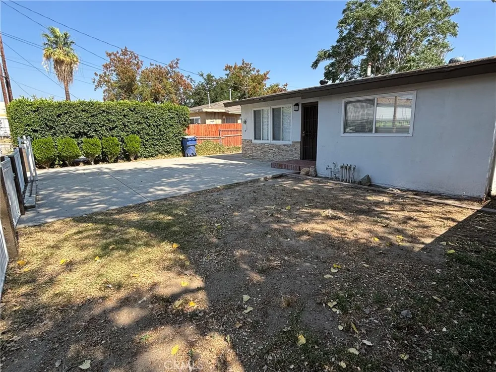 885 San Jacinto San Bernardino, CA 92408