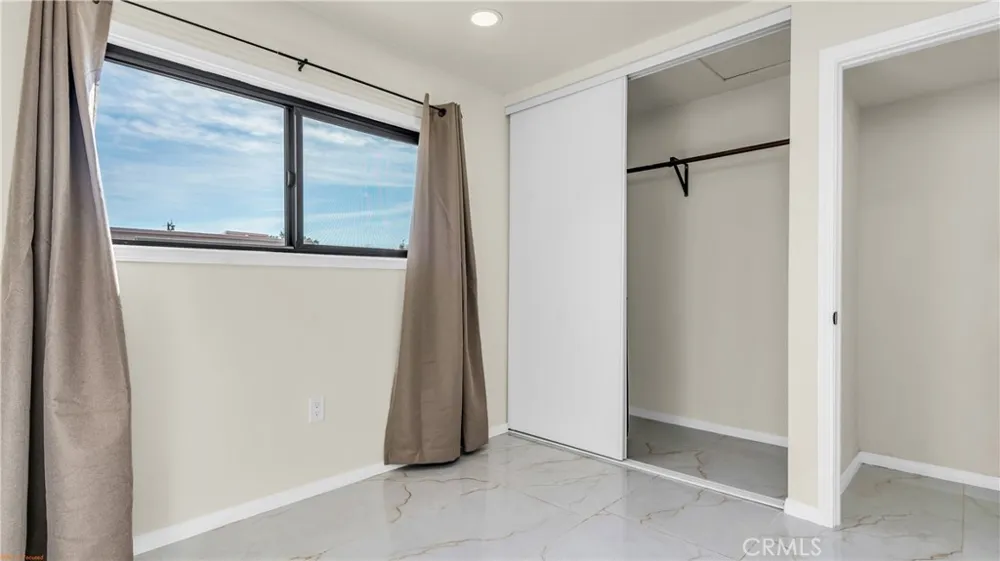 1840 E Joyce Palm Springs, CA 92262