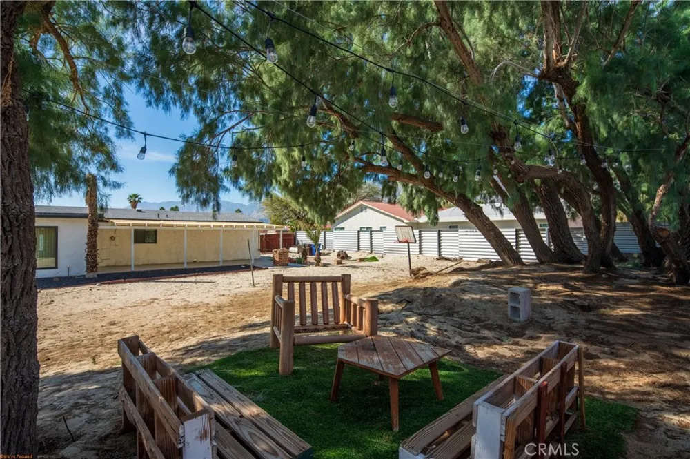 1840 E Joyce Palm Springs, CA 92262