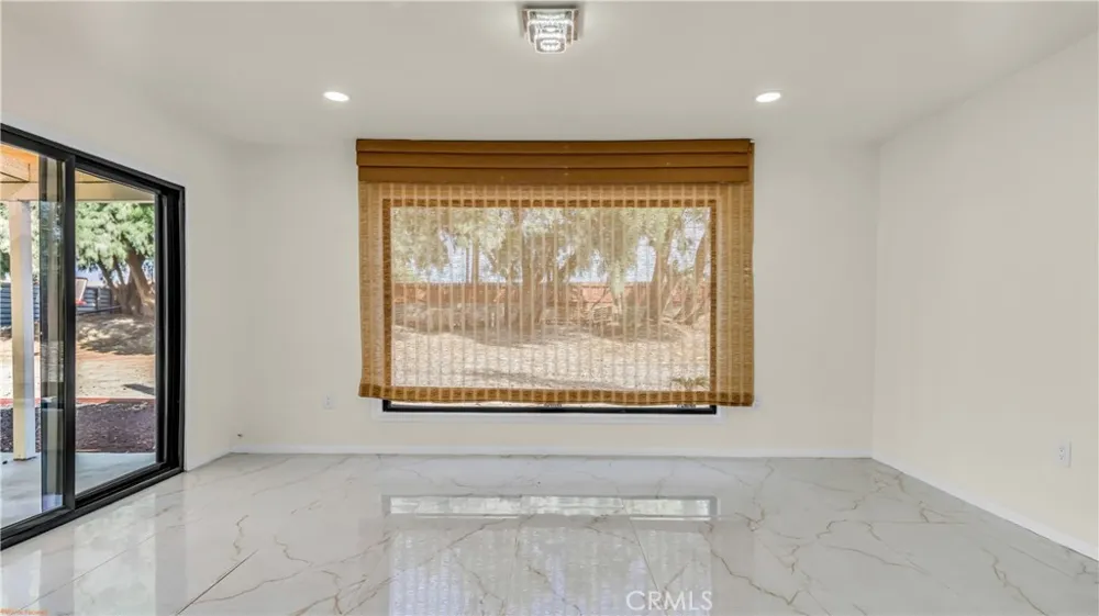 1840 E Joyce Palm Springs, CA 92262