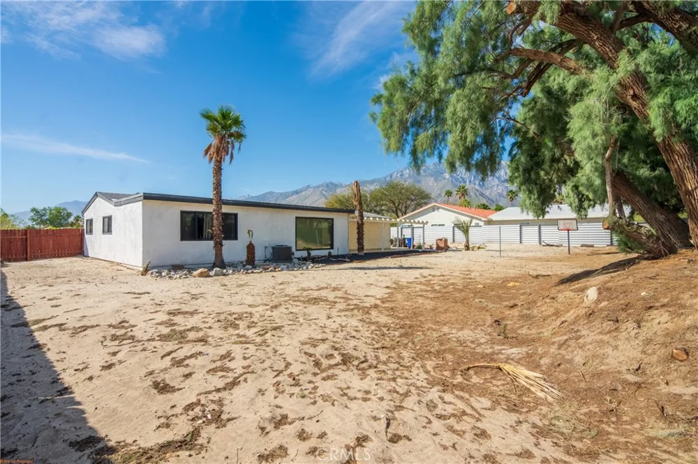 1840 E Joyce Palm Springs, CA 92262