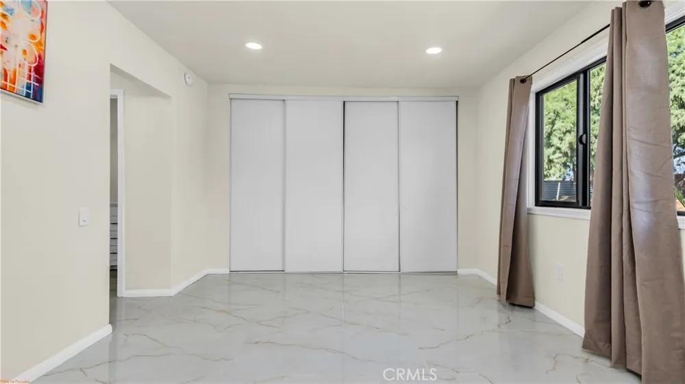 1840 E Joyce Palm Springs, CA 92262