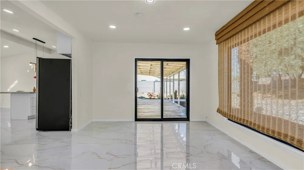 1840 E Joyce Palm Springs, CA 92262