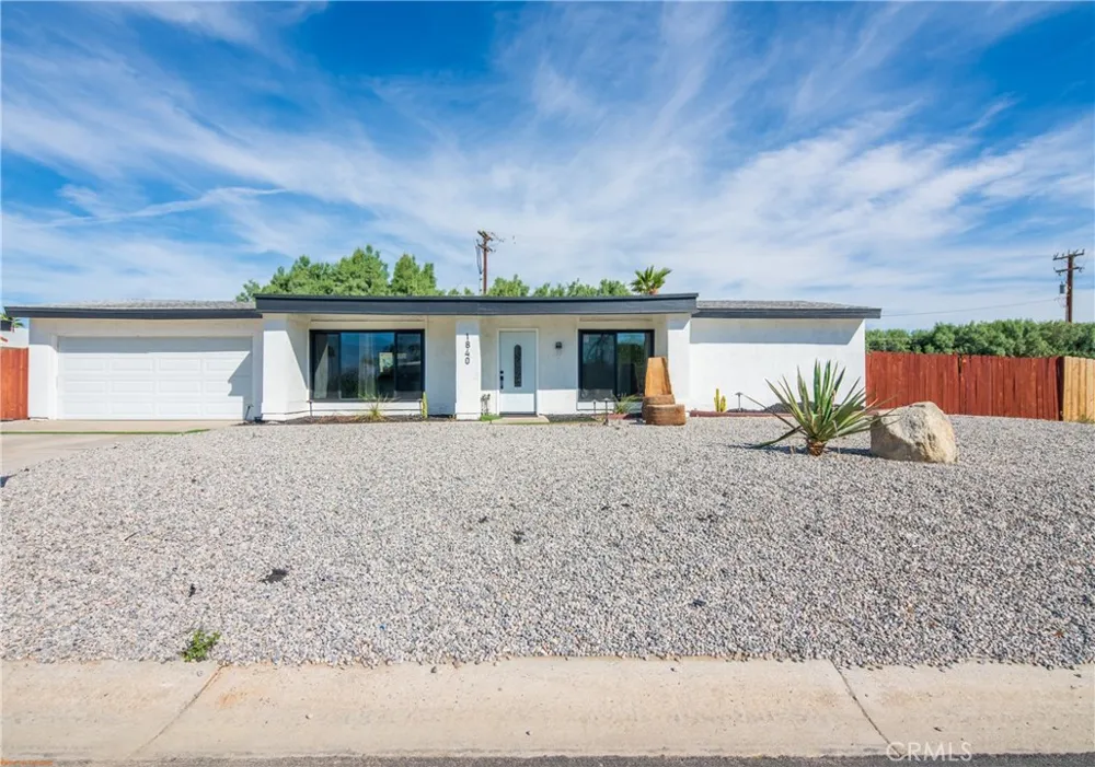 1840 E Joyce Palm Springs, CA 92262