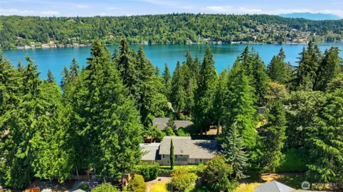 2209 W Lake Sammamish Parkway NE