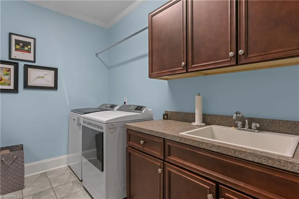 5204 Perrou Court Greensboro, NC 27410