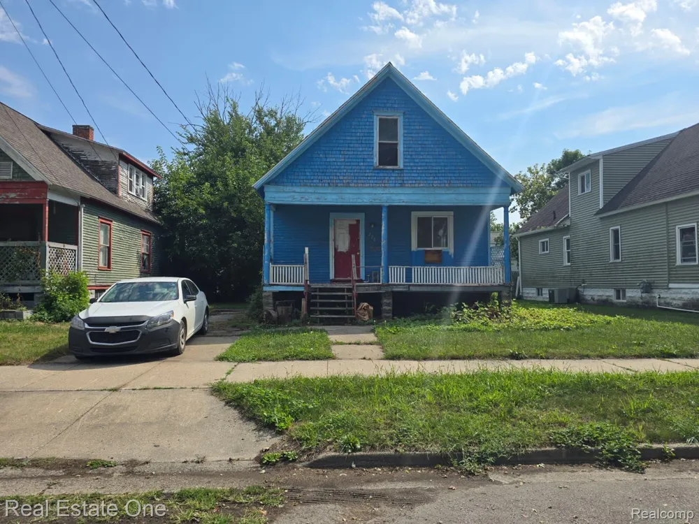 220 Grant Street Bay City City, MI 48708