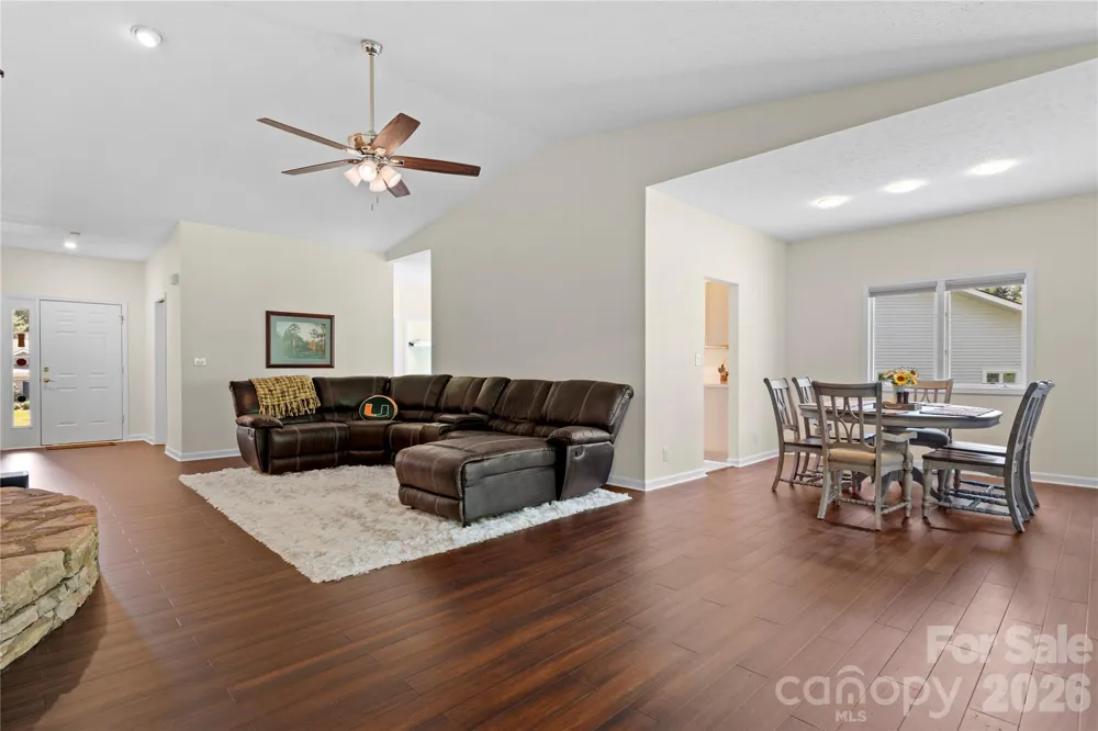 14 Country Meadows Lane Hendersonville, NC 28792