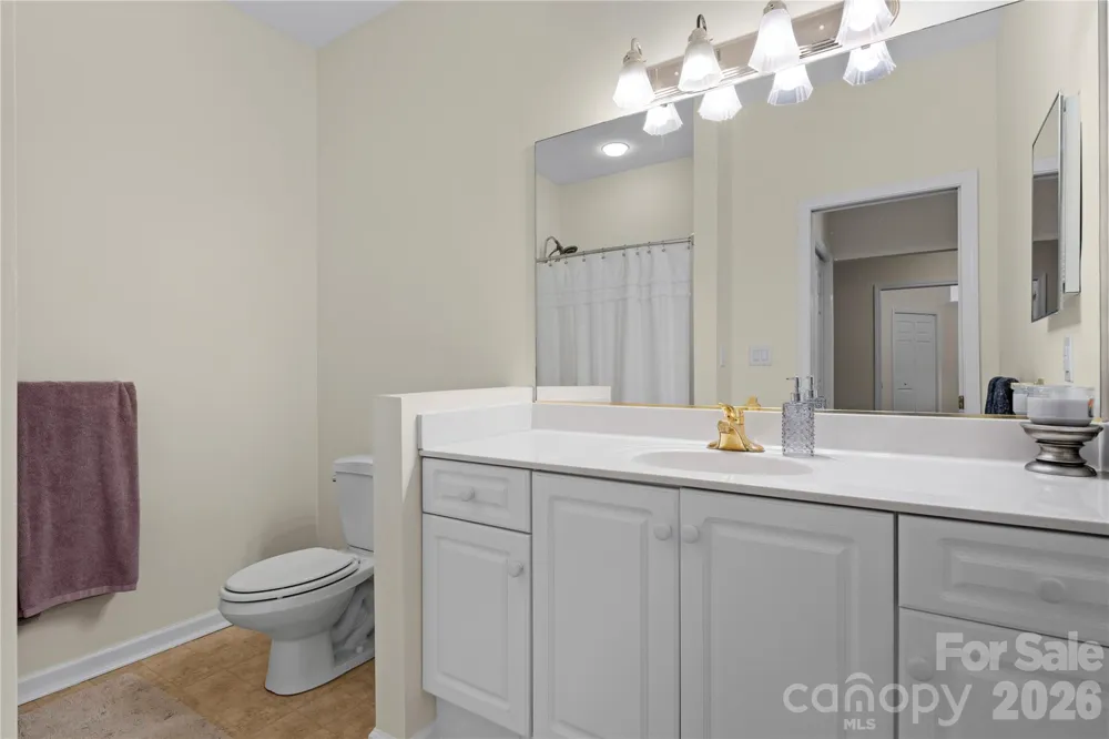 14 Country Meadows Lane Hendersonville, NC 28792