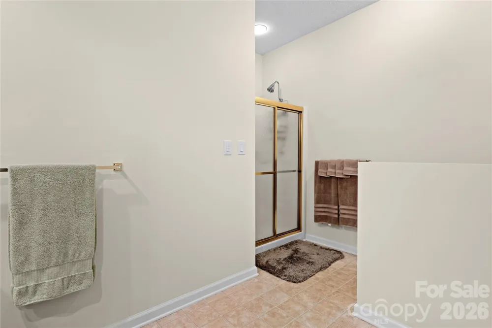 14 Country Meadows Lane Hendersonville, NC 28792