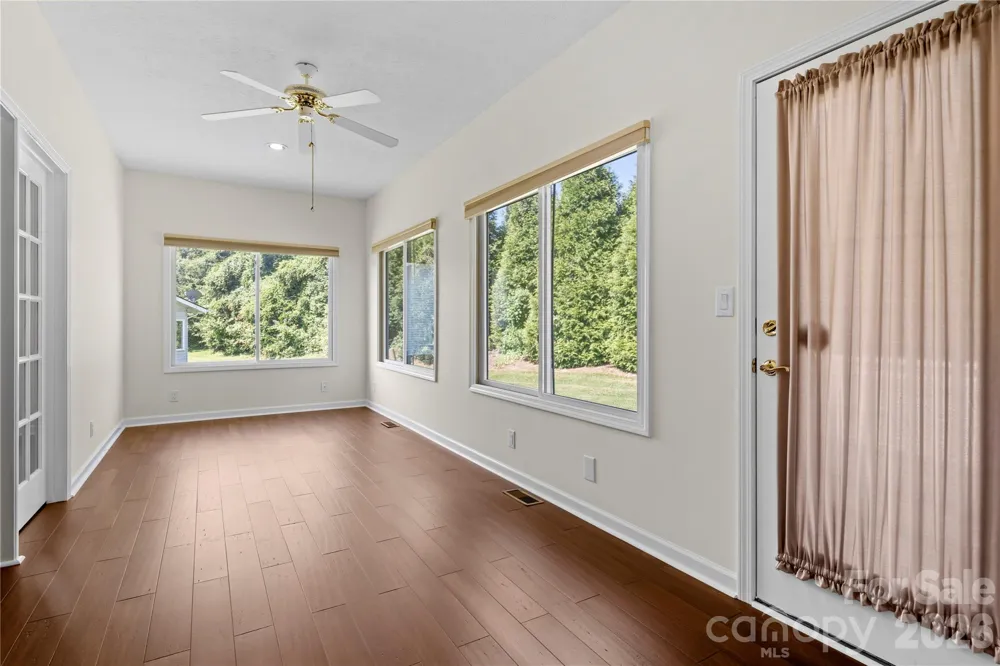 14 Country Meadows Lane Hendersonville, NC 28792