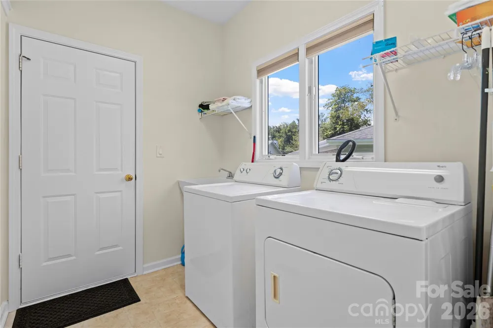 14 Country Meadows Lane Hendersonville, NC 28792