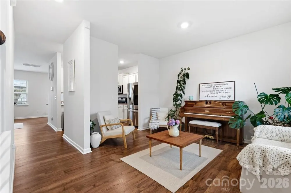 8022 Rowling Drive Charlotte, NC 28215