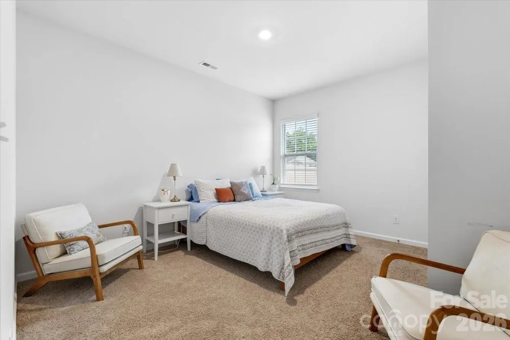 8022 Rowling Drive Charlotte, NC 28215