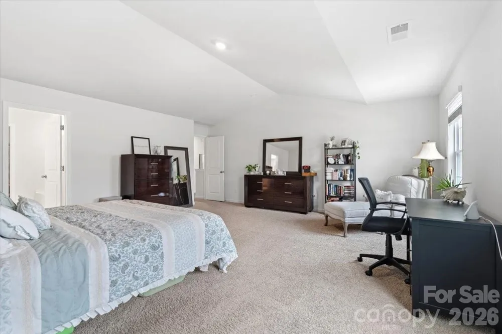 8022 Rowling Drive Charlotte, NC 28215