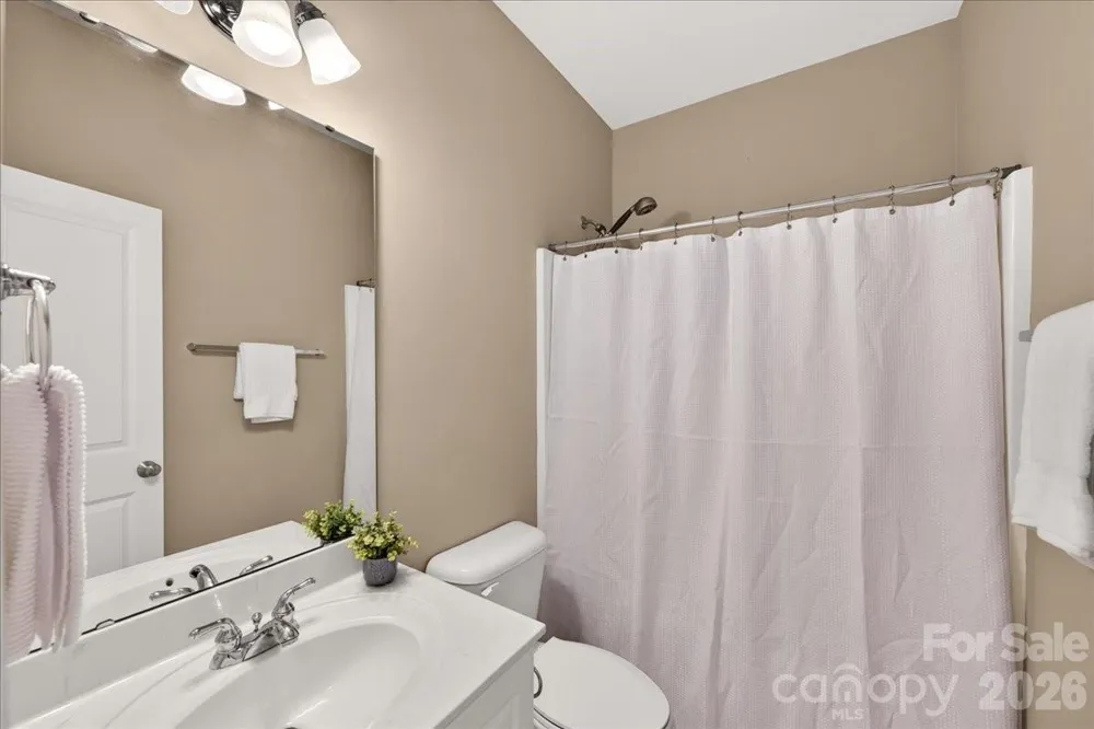 9026 Crusaders Court Matthews, NC 28105