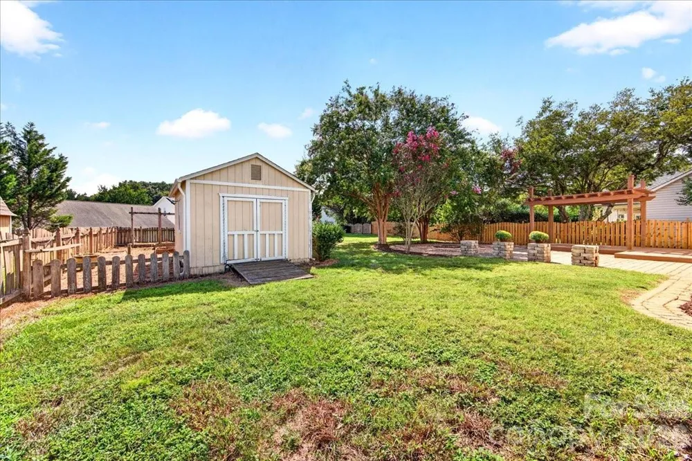 9026 Crusaders Court Matthews, NC 28105