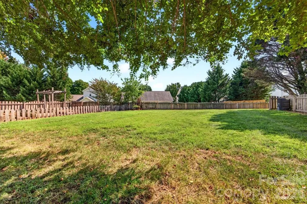 9026 Crusaders Court Matthews, NC 28105