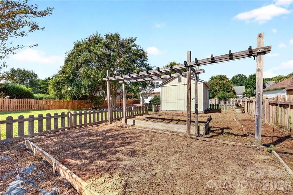 9026 Crusaders Court Matthews, NC 28105