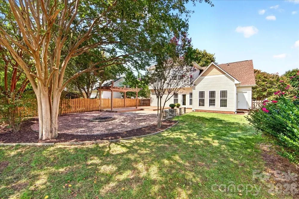 9026 Crusaders Court Matthews, NC 28105