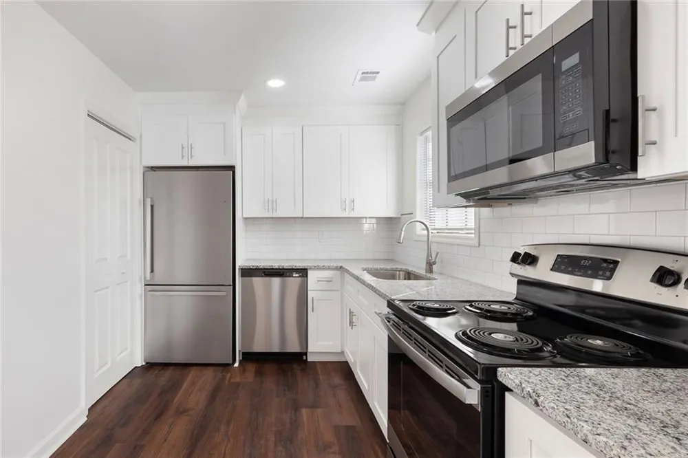 330 Winding River Drive #H Sandy Springs, GA 30350