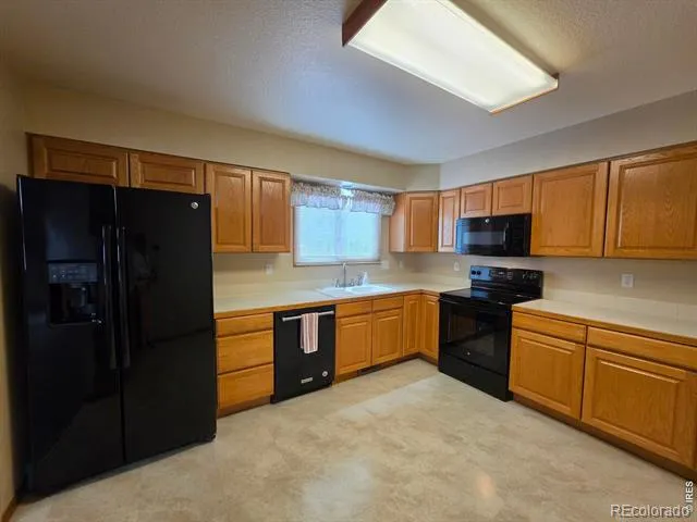 1526 Tulip Court Longmont, CO 80501