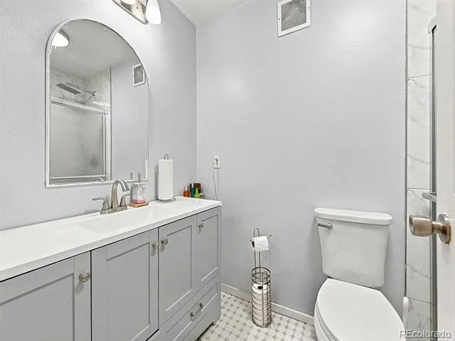 14499 1st. Drive Aurora, CO 80011