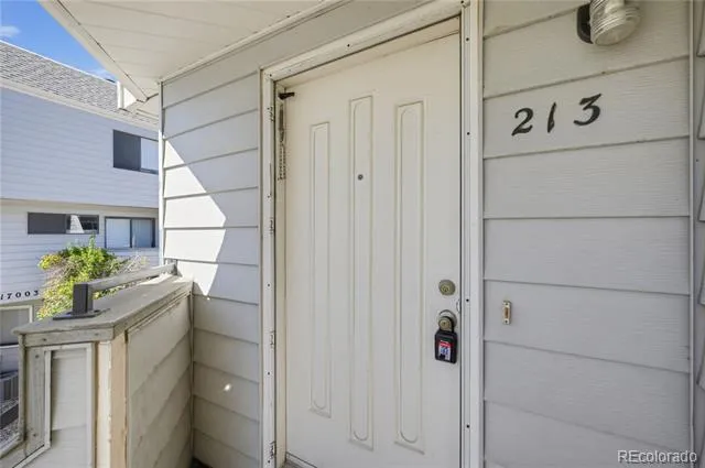 17000 E Ford Drive #213 Aurora, CO 80017