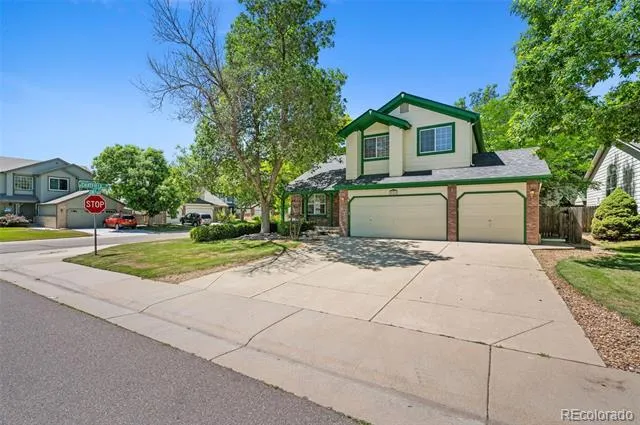 8359 S Flower Way Littleton, CO 80128