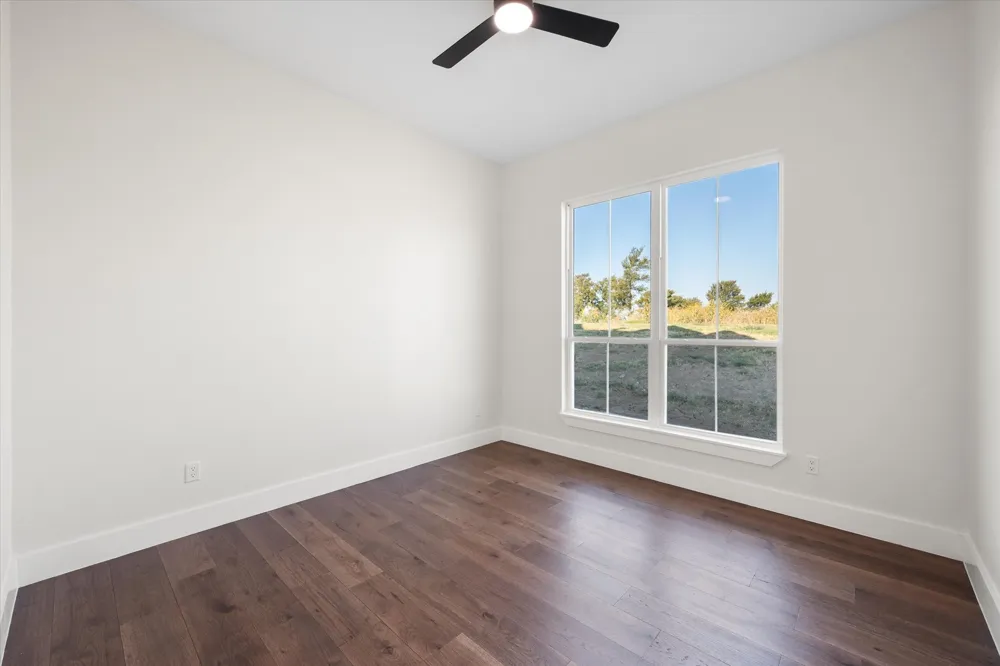 554 Shoreside Drive Corsicana, TX 75109