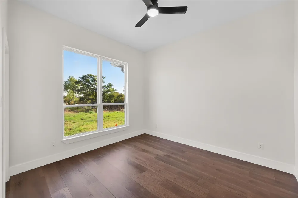 554 Shoreside Drive Corsicana, TX 75109