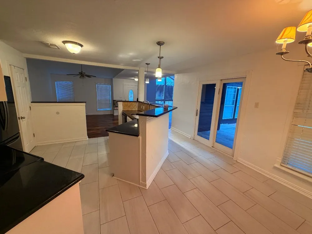 2206 Old Mill Road Carrollton, TX 75007