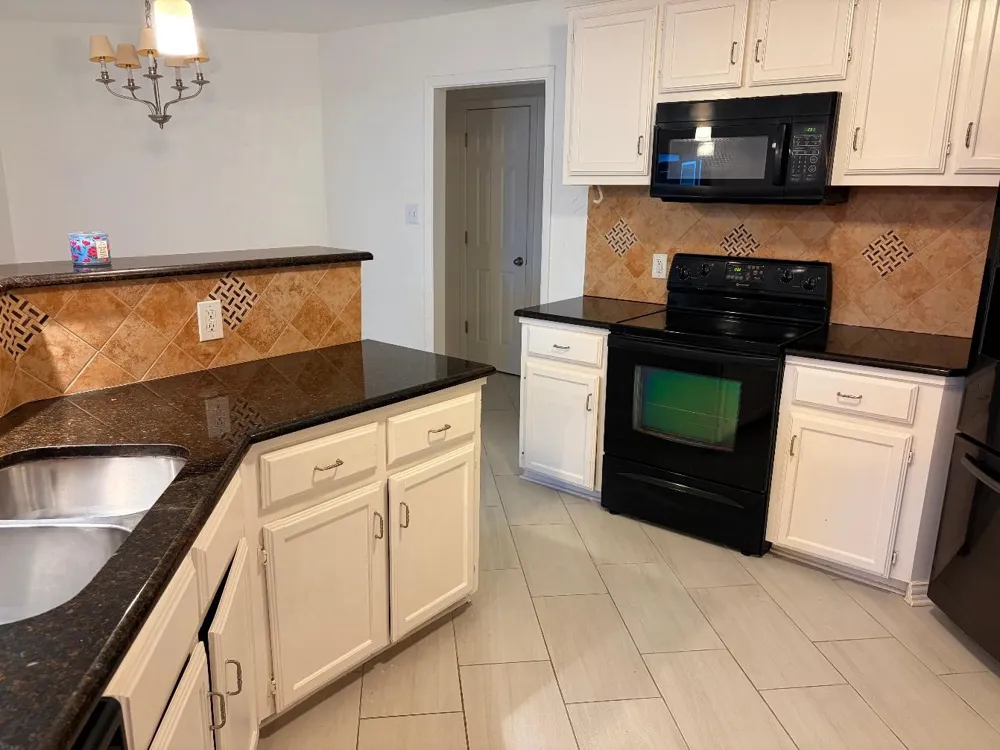 2206 Old Mill Road Carrollton, TX 75007