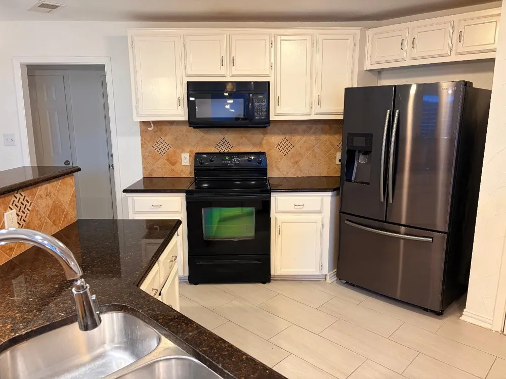 2206 Old Mill Road Carrollton, TX 75007
