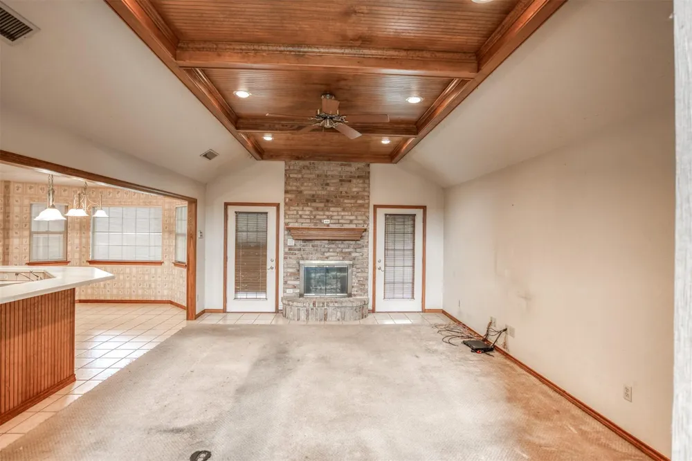 1722 Anderson County Road 432 Road Palestine, TX 75803