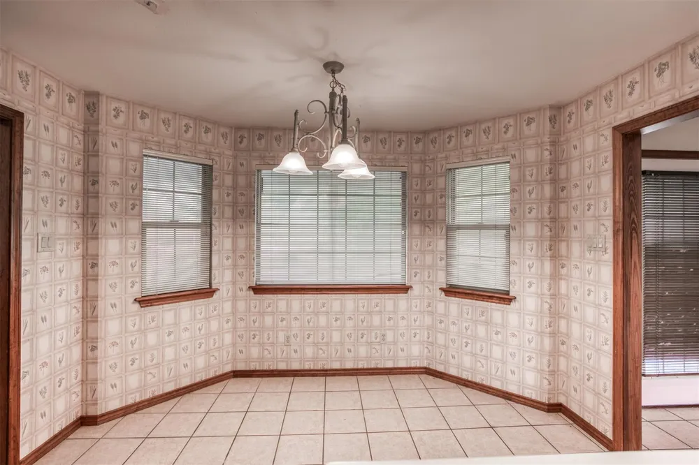 1722 Anderson County Road 432 Road Palestine, TX 75803