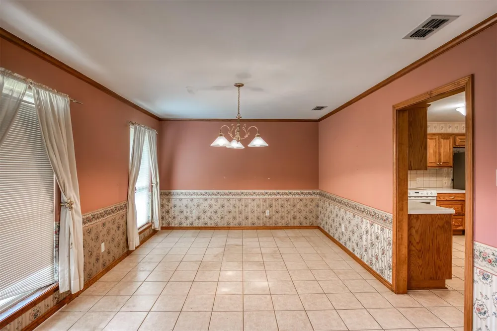 1722 Anderson County Road 432 Road Palestine, TX 75803