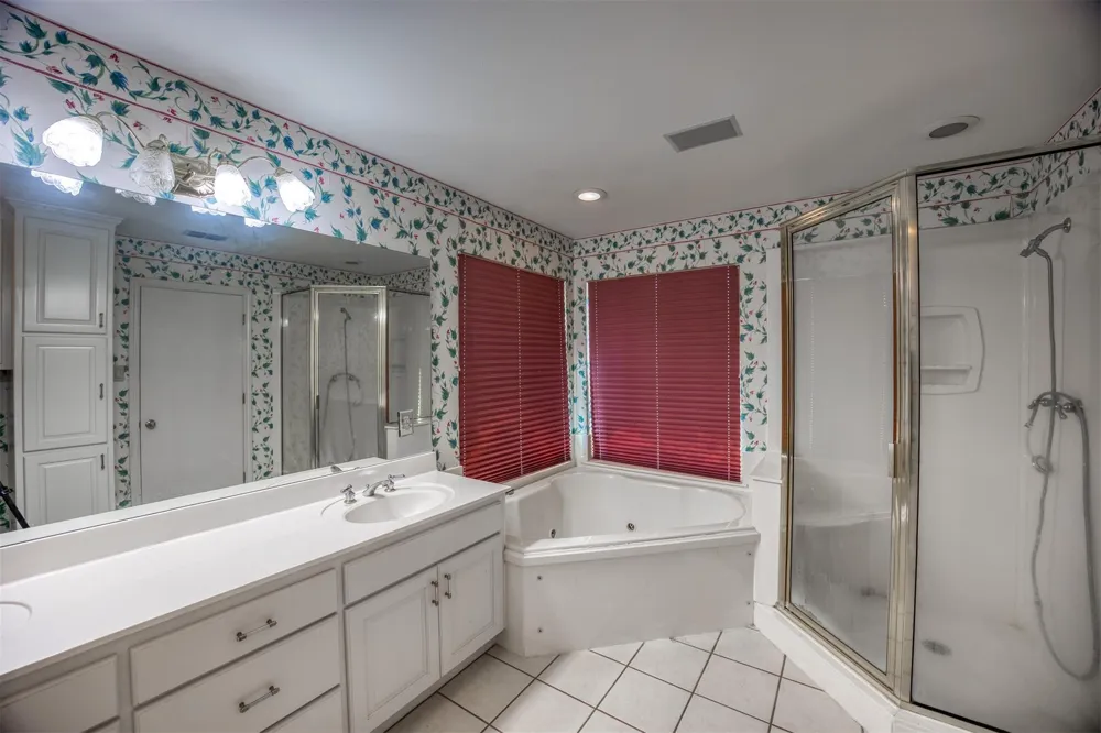 1722 Anderson County Road 432 Road Palestine, TX 75803