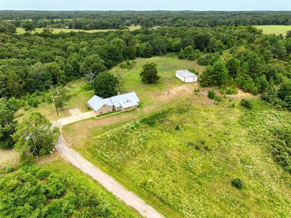 1722 Anderson County Road 432 Road Palestine, TX 75803