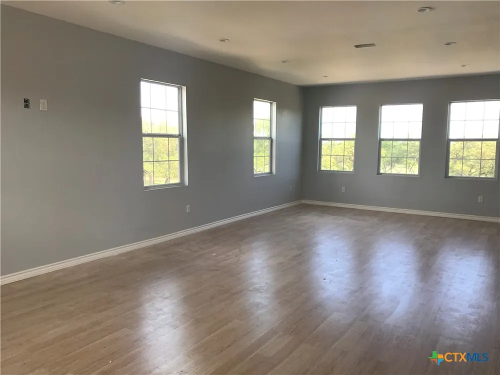 729 Clay Ridge Canyon Lake, TX 78133