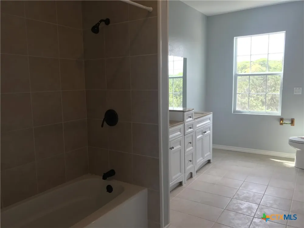 729 Clay Ridge Canyon Lake, TX 78133