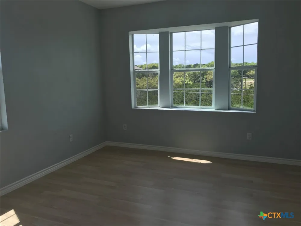 729 Clay Ridge Canyon Lake, TX 78133