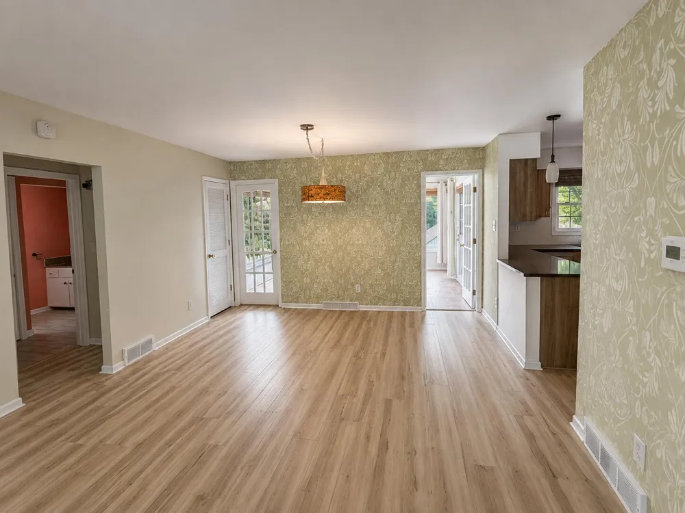 334 Grand Street Marshall, MI 49068