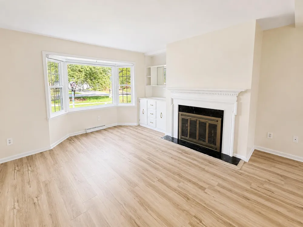334 Grand Street Marshall, MI 49068